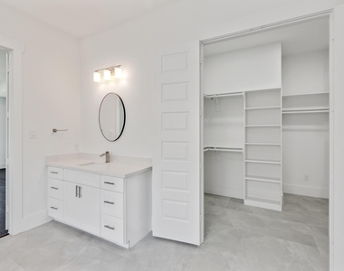 114 Bentwood Dr - Photo Thumbnail 14