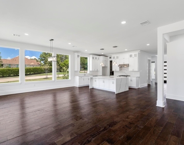 114 Bentwood Dr - Photo Thumbnail 29