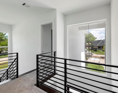 114 Bentwood Dr - Photo Thumbnail 34