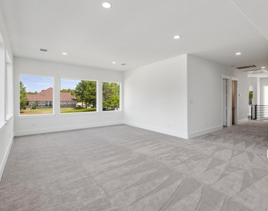 114 Bentwood Dr - Photo Thumbnail 18