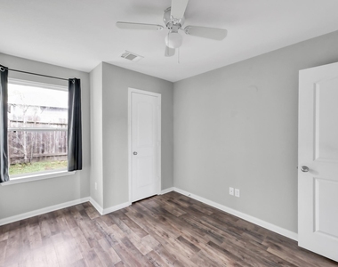 16618 E Hammon - Photo Thumbnail 15