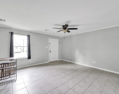 16618 E Hammon - Photo Thumbnail 6