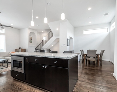 1221 Bonner Street - Photo Thumbnail 9