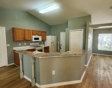 2431 Hawks Preserve Drive - Photo Thumbnail 3