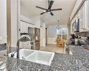 8207 Ibis Cove Circle - Photo Thumbnail 10