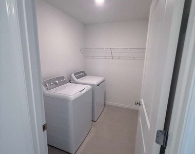 11613 Savanna Lakes Boulevard - Photo Thumbnail 11