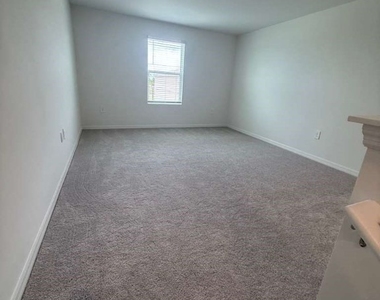 11613 Savanna Lakes Boulevard - Photo Thumbnail 19