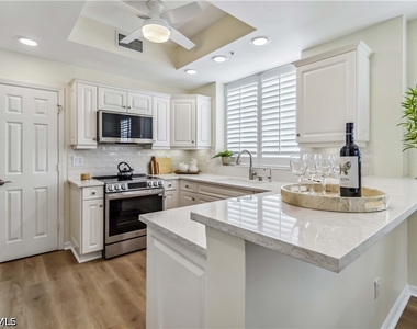 1001 Arbor Lake Drive - Photo Thumbnail 14