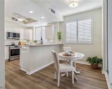 1001 Arbor Lake Drive - Photo Thumbnail 13