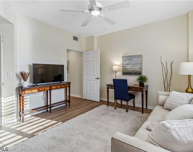 1001 Arbor Lake Drive - Photo Thumbnail 4