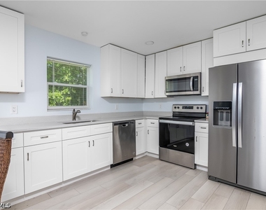 2826 West Road - Photo Thumbnail 7