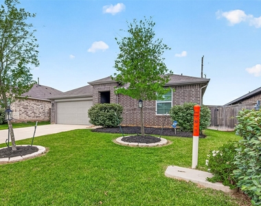 40310 Bermuda Ivy Street - Photo Thumbnail 1