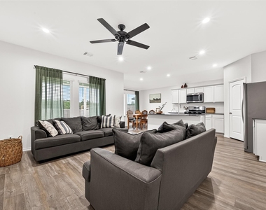40310 Bermuda Ivy Street - Photo Thumbnail 4
