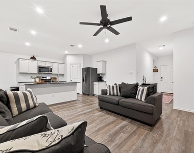 40310 Bermuda Ivy Street - Photo Thumbnail 5