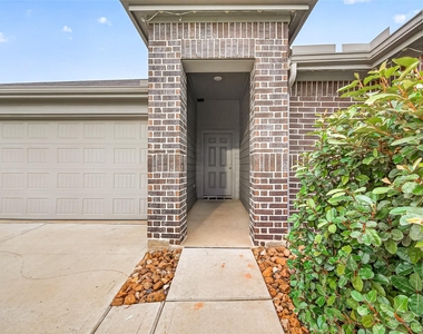40310 Bermuda Ivy Street - Photo Thumbnail 2