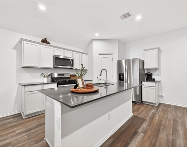 40310 Bermuda Ivy Street - Photo Thumbnail 10