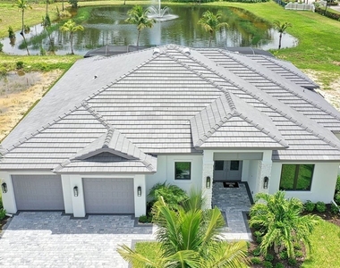 2938 Coco Lakes Drive - Photo Thumbnail 17