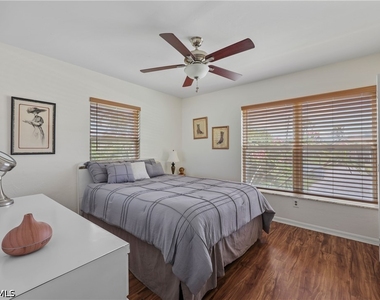 2050 W Crown Pointe Boulevard - Photo Thumbnail 16