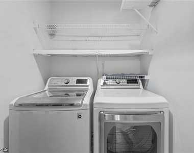 2050 W Crown Pointe Boulevard - Photo Thumbnail 19