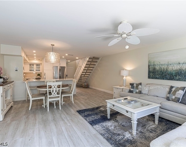 833 Meadowland Drive - Photo Thumbnail 3