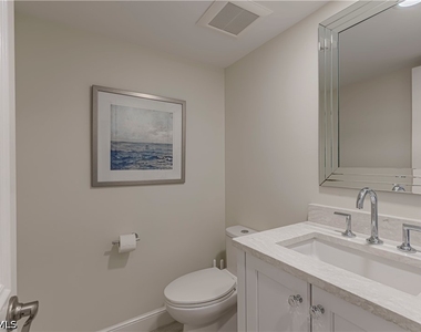 833 Meadowland Drive - Photo Thumbnail 1