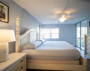 1086 Forest Lakes Drive - Photo Thumbnail 14
