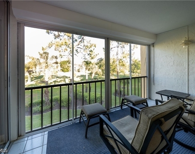 1086 Forest Lakes Drive - Photo Thumbnail 2