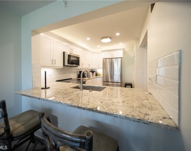 1086 Forest Lakes Drive - Photo Thumbnail 7