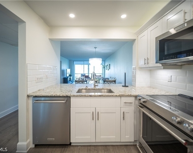 1086 Forest Lakes Drive - Photo Thumbnail 6