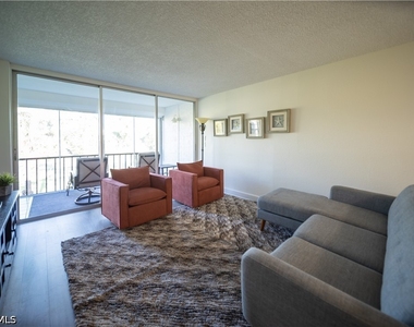 1086 Forest Lakes Drive - Photo Thumbnail 8
