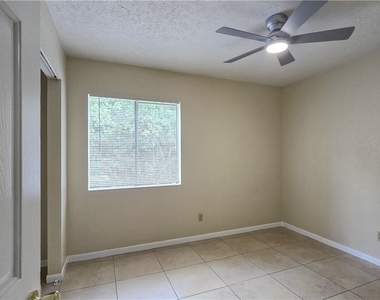 4621 Bayshore Drive - Photo Thumbnail 9