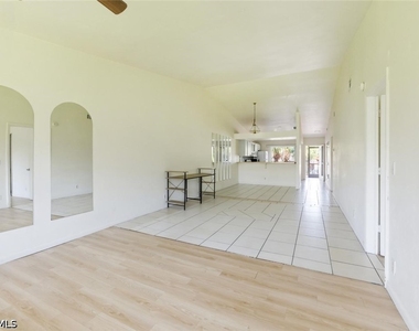 3420 Frosty Way - Photo Thumbnail 6