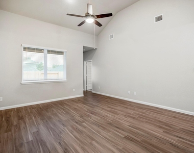 2421 Shellcracker Drive - Photo Thumbnail 18