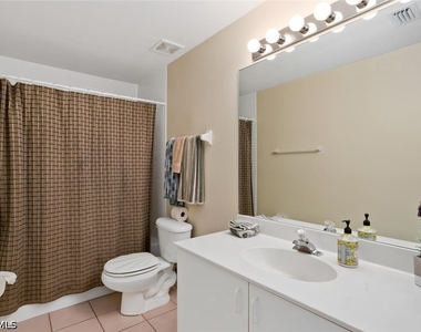 519 Roma Court - Photo Thumbnail 12