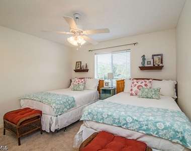 180 Furse Lakes Circle - Photo Thumbnail 10