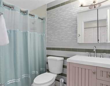 534 96th Avenue N - Photo Thumbnail 8