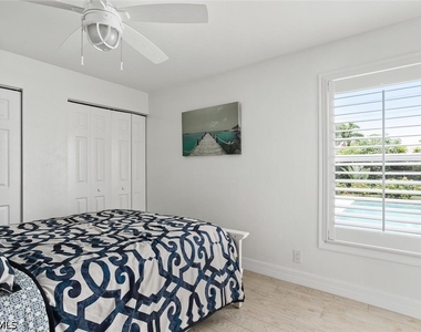 534 96th Avenue N - Photo Thumbnail 6