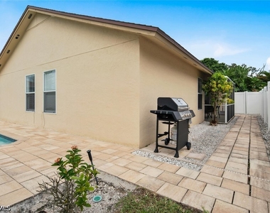 534 96th Avenue N - Photo Thumbnail 13
