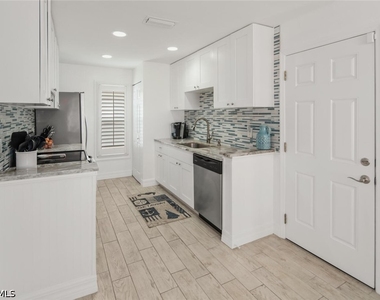 534 96th Avenue N - Photo Thumbnail 16