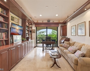 2538 Marquesa Royale Lane - Photo Thumbnail 25