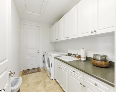 2538 Marquesa Royale Lane - Photo Thumbnail 43