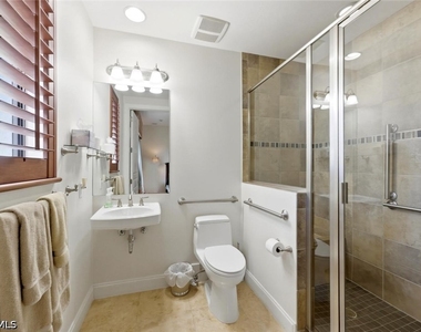 2538 Marquesa Royale Lane - Photo Thumbnail 40