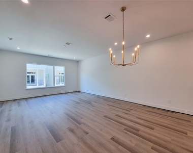 7705 Earl Rudder Way - Photo Thumbnail 35