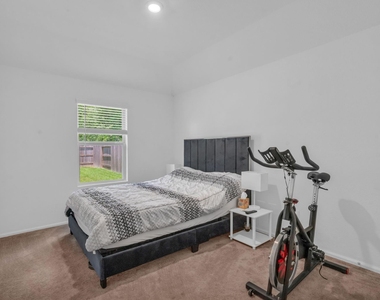 1413 Cantabria Court - Photo Thumbnail 12
