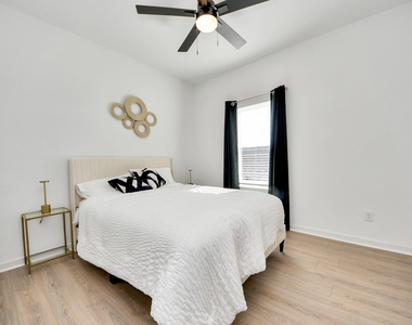 9732 Tuffly Street - Photo Thumbnail 19