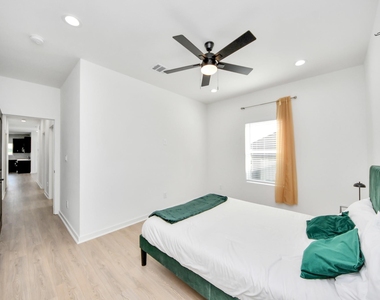 9732 Tuffly Street - Photo Thumbnail 25