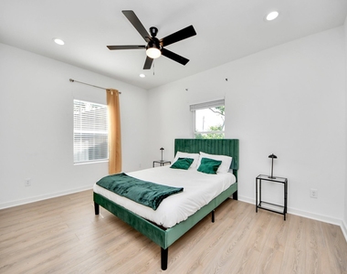 9732 Tuffly Street - Photo Thumbnail 28