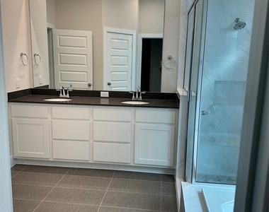 24538 Keswick Valley Way - Photo Thumbnail 13