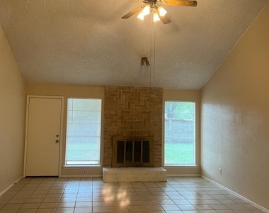 6707 Loch Bruceray Drive - Photo Thumbnail 1