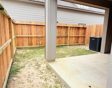 7034 Smilax Street - Photo Thumbnail 12